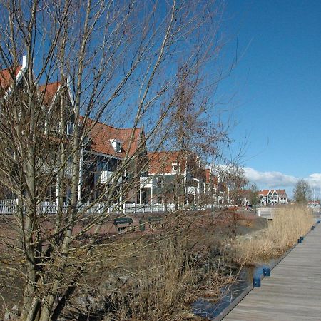 Beautiful Houseboat In The Harbour Of Volendam Near Centre Hotel ภายนอก รูปภาพ